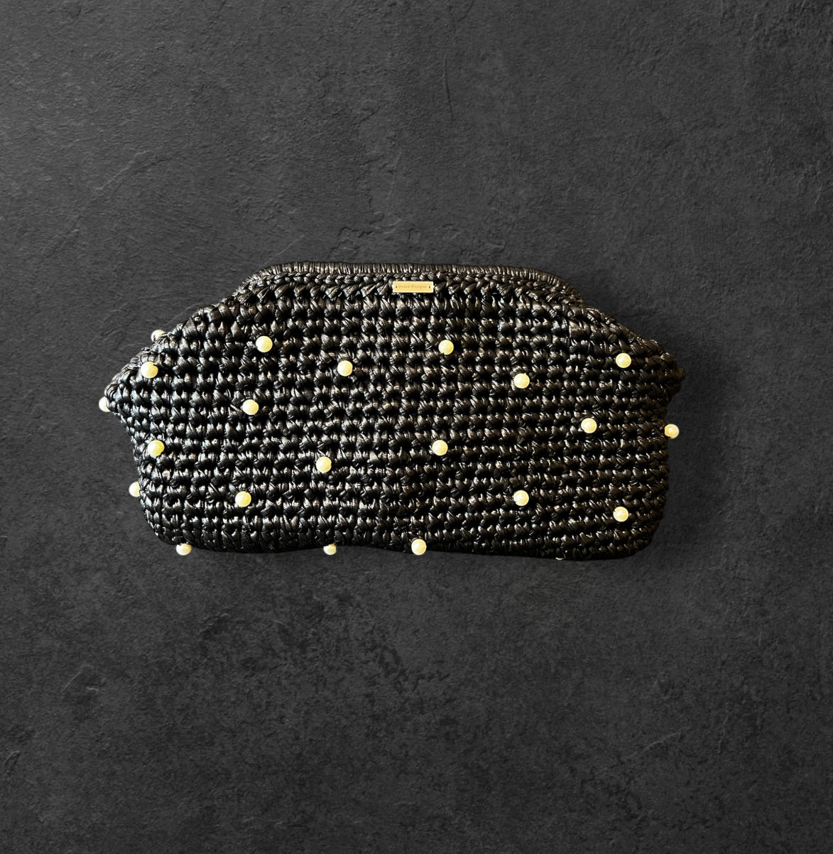 Handmade black&pearl clutch
