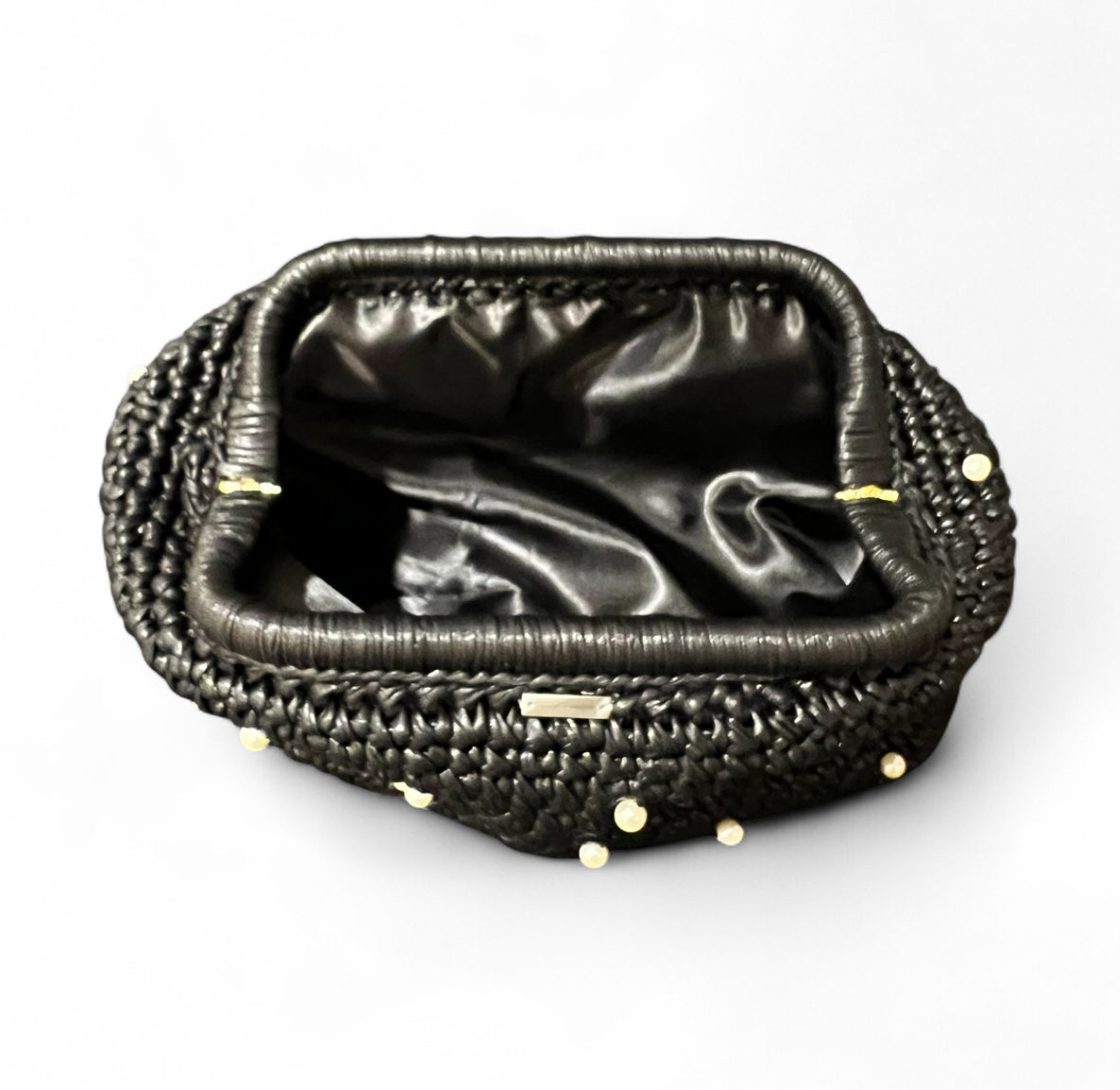 Handmade black&pearl clutch