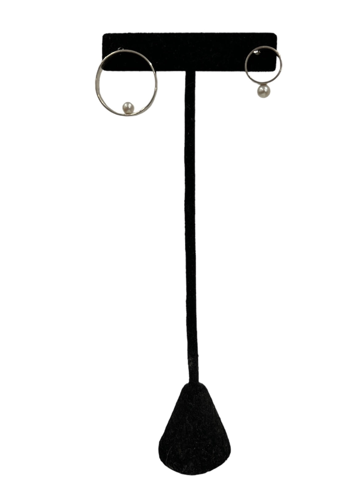 Minimalist earrings